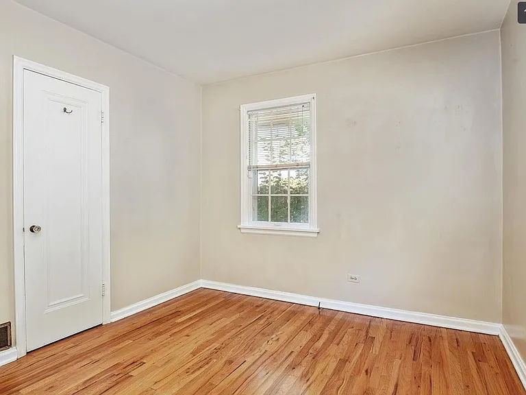 745 N Cherry St — Photo 12
