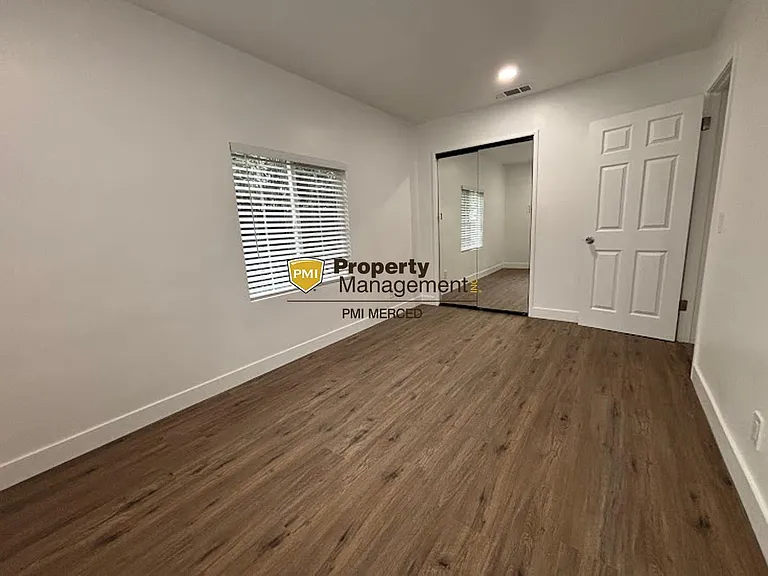 1405 Del Vale Ave — Photo 9