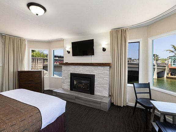 4th image of 1500 Wharf Rd