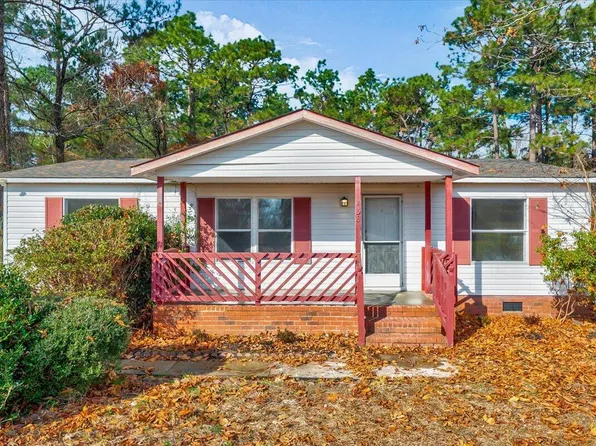 2458 Ohara Dr, Raeford, NC 28376