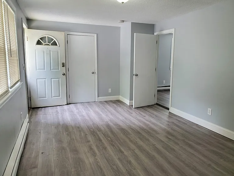 4 Nesmith St #1 — Photo 3