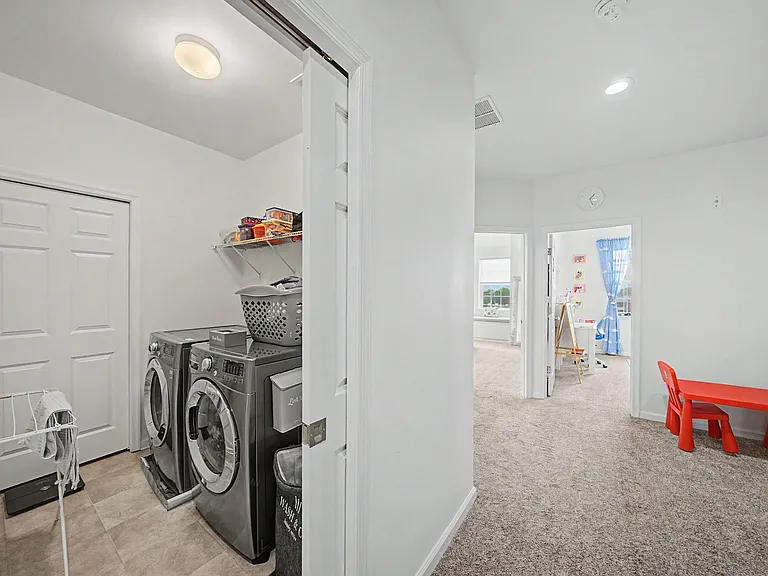 161 Wesmont Dr — Photo 24