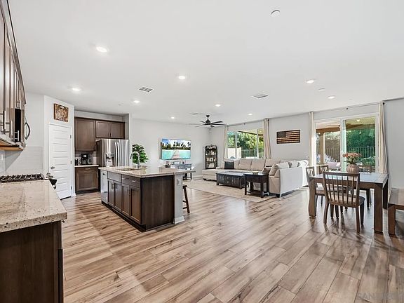 3rd image of 28327 Farm Creek Way
