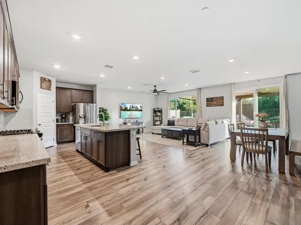 28327 Farm Creek Way, Valley Center, CA 92082