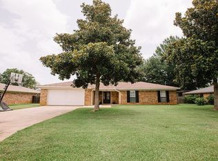 604 Craig Dr, Palestine, TX