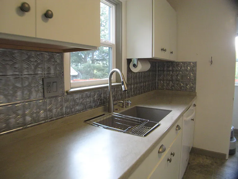 310 E Lake St — Photo 11