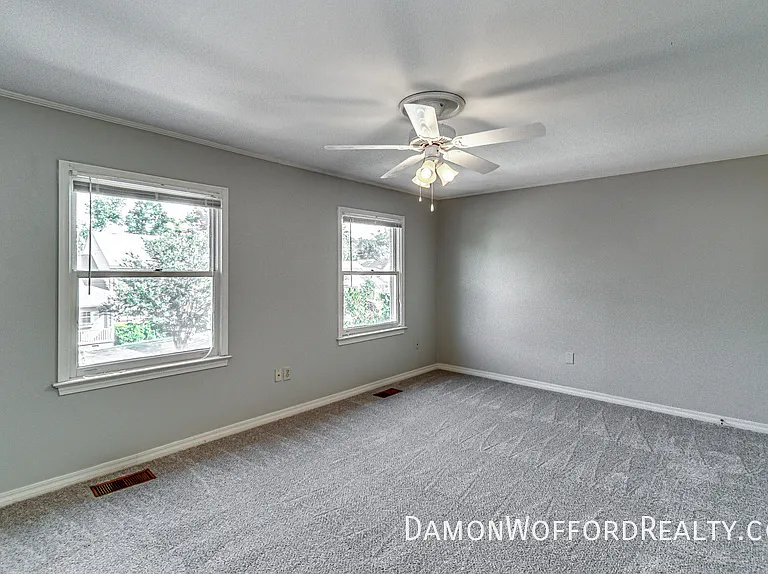 1435 Roxbury Ct — Photo 31