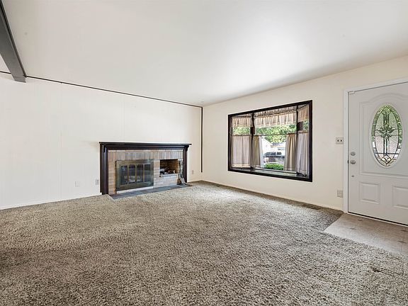 4th image of 6329 Springdale Blvd