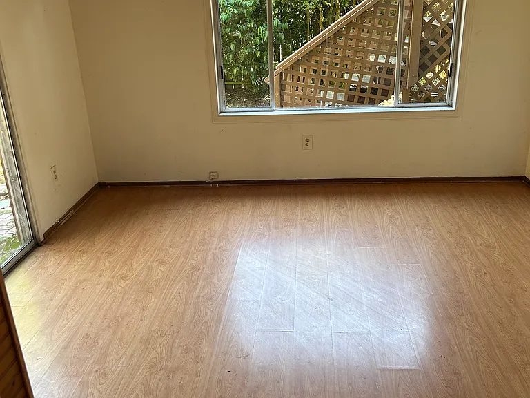 270 Fowler Ave — Photo 11