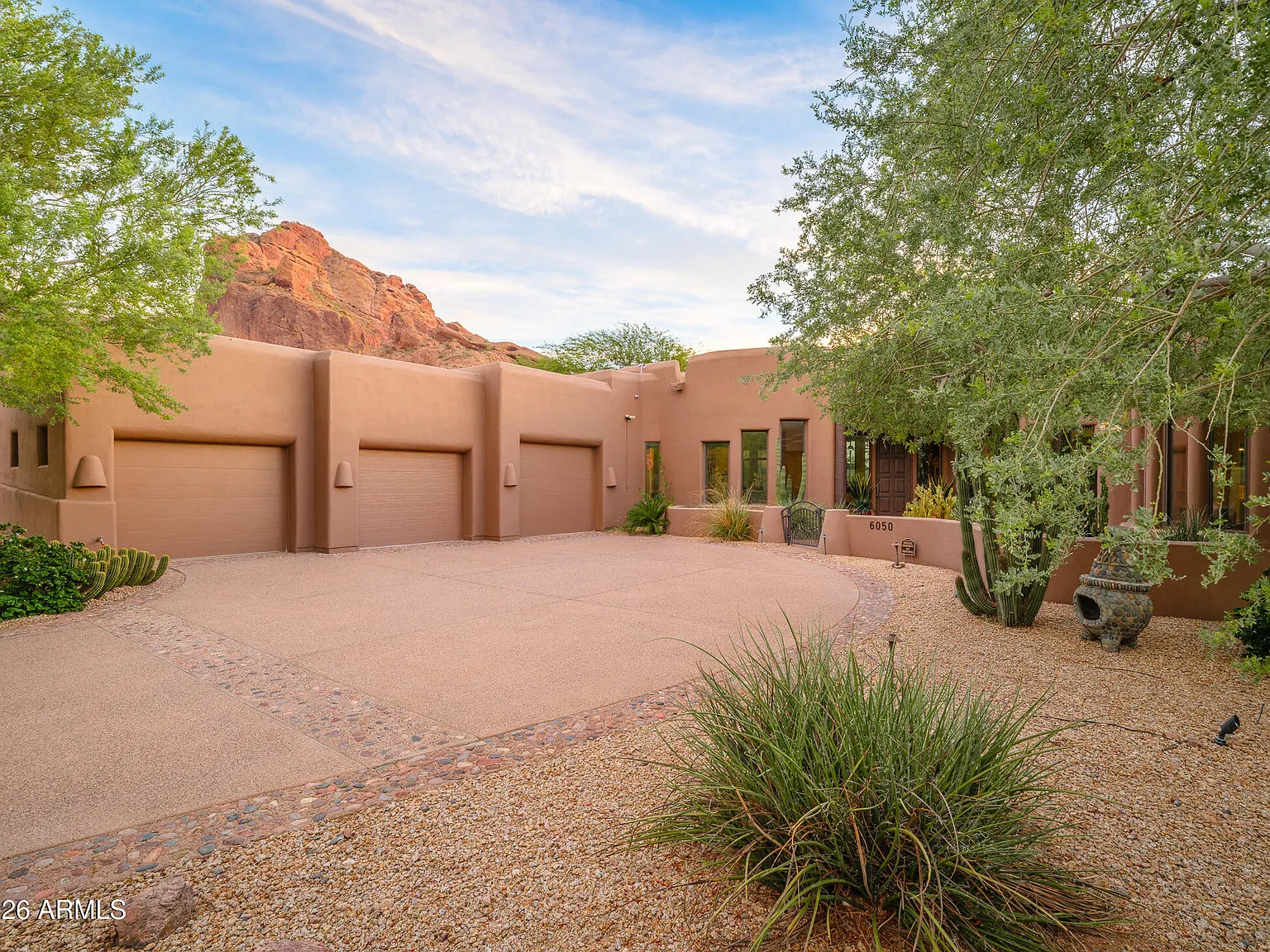 3 bed, 4.5 bath, 3676 sqft, $12,000 — Photo 1
