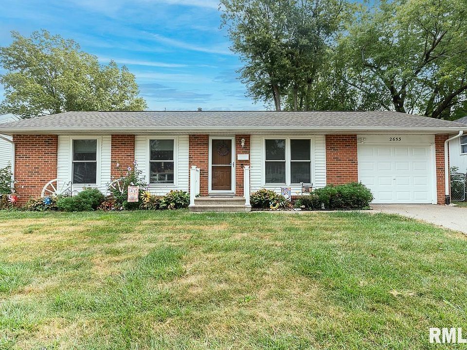 1st image of 2653 N Elsie Ave