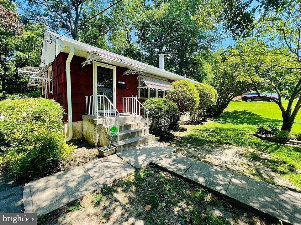 1st image of 2408 Fairview Dr