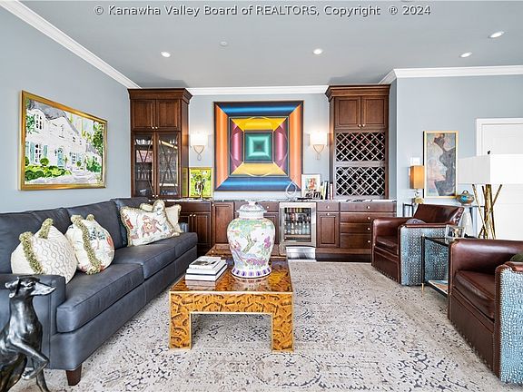4th image of 600 Kanawha Blvd E Ste 1201