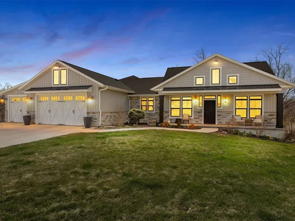 1908 Pippin Hill Ct NW, Cedar Rapids, IA 52405