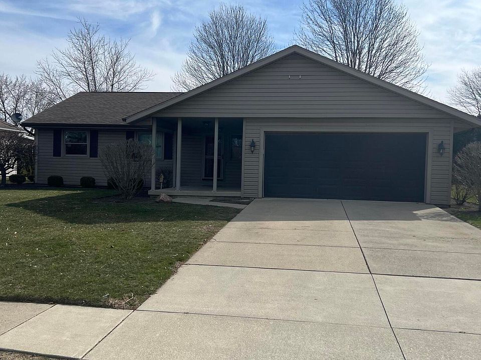 1st image of 16 Elk Dr