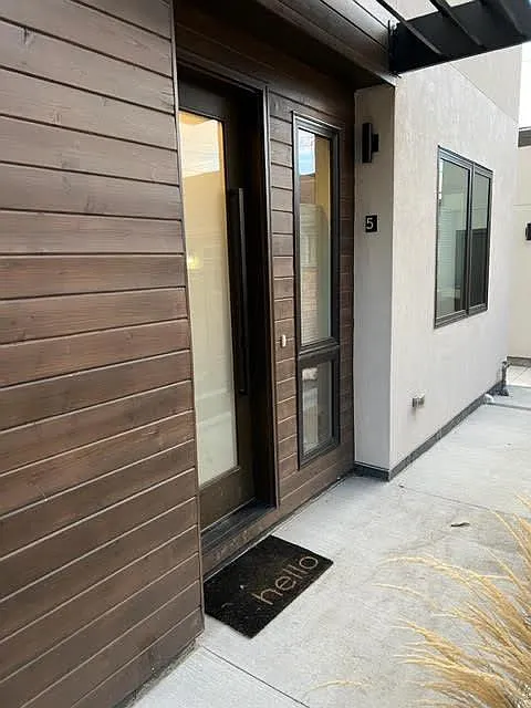 2 bed, 2.5 bath, 1273 sqft, $3,100 — Photo 2