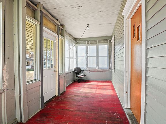 5th image of 317 Odell Ave