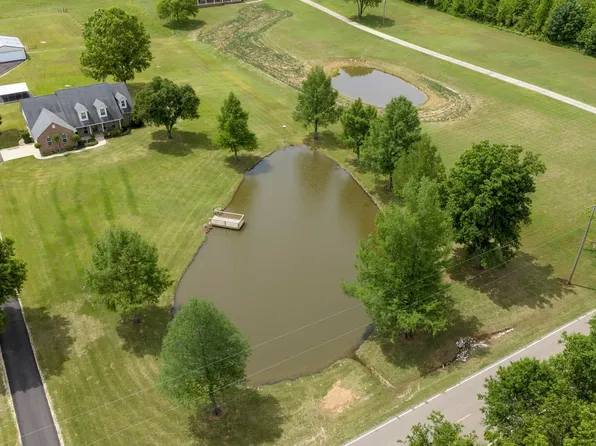 10445 Moose Rd, Millington, TN 38053