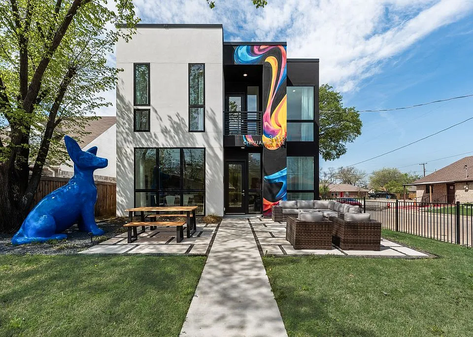 3415 Chihuahua St