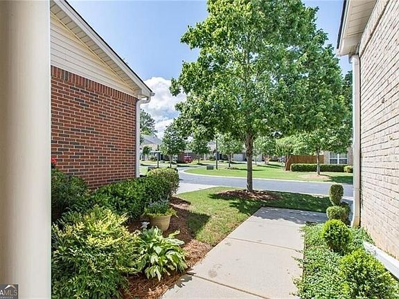 3rd image of 3916 Abbott Way #2