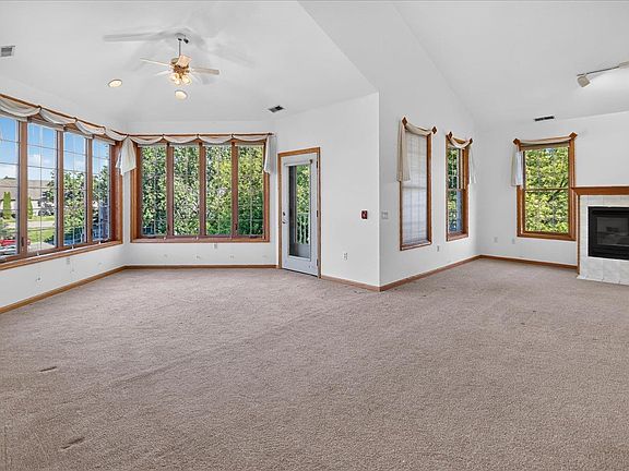 3rd image of 222 Shato Ln