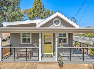 129 S Vine St, Fallbrook, CA 92028