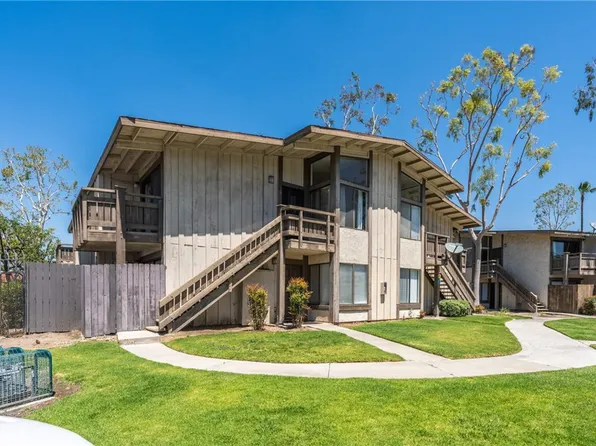 1150 S Meadow Ln APT 70, Colton, CA 92324