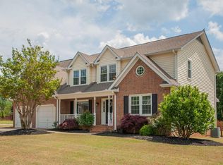 126 Chenoweth Dr, Simpsonville, SC 29681
