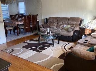 60 Clifford St, Lynbrook, NY 11563