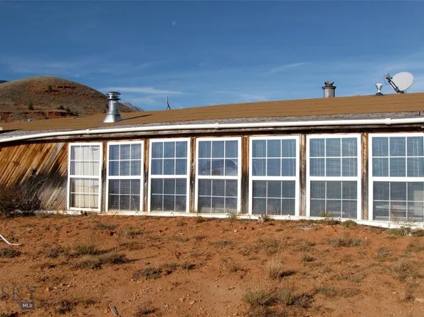 517 Deadman Creek Rd, Bridger, MT 59014