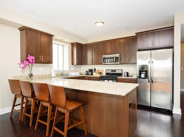 1342 W Randolph St APT 5C, Chicago, IL 60607