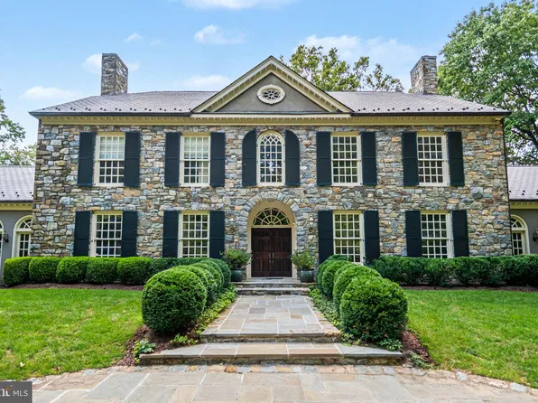 8705 Belmart Rd, Potomac, MD 20854