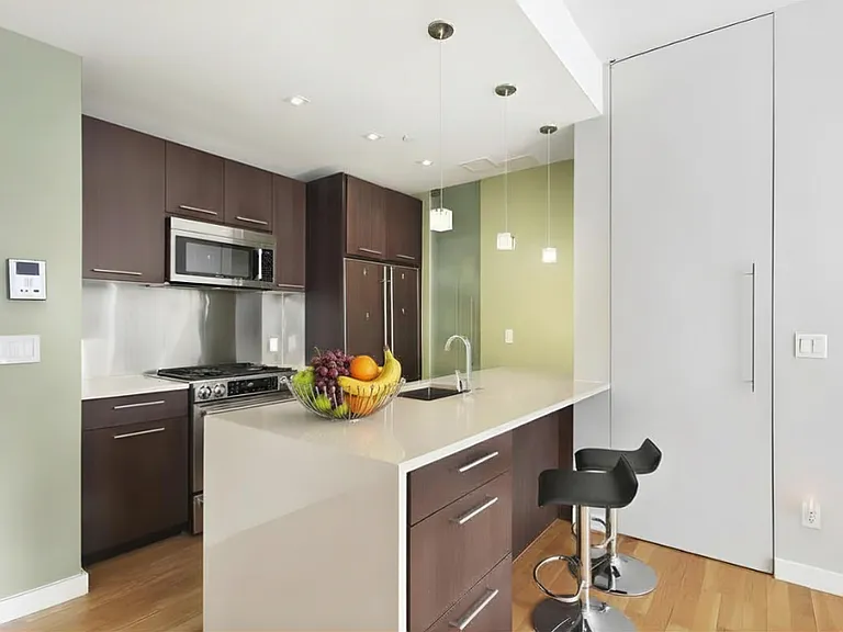 342 E 110th St #5D — Photo 2