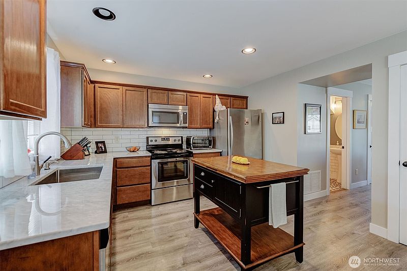 5th image of 264 Saddlehorn Lane