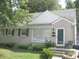 13143 W Eleven Mile Rd, Huntington Woods, MI 48070