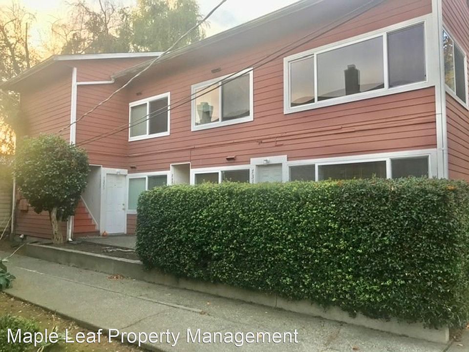 1st image of 7321 Woodlawn Ave NE #7321