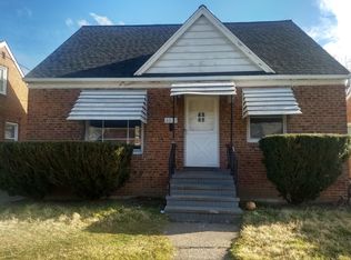 4631 W 157th St, Cleveland, OH 44135