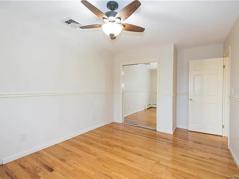 7 Knoll Ct — Photo 12