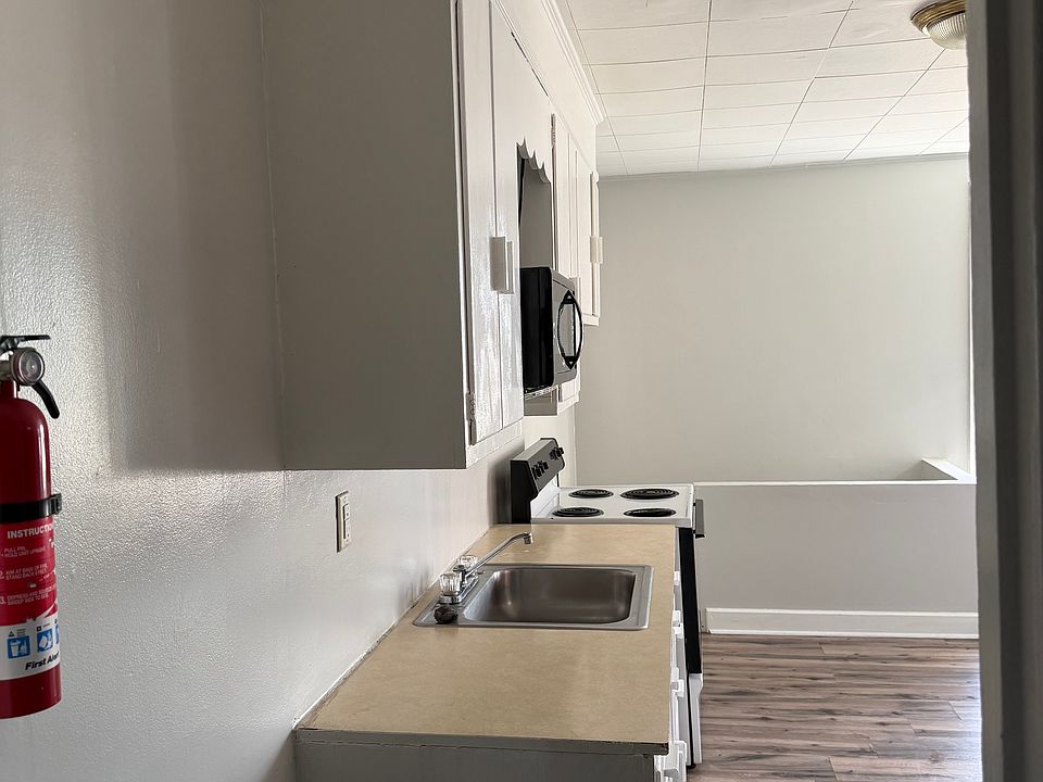 1st image of 1002 W Princess St #2