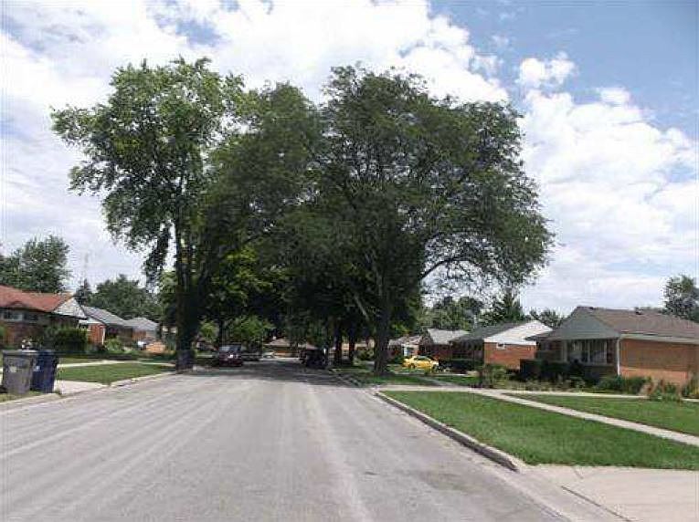 2nd image of 1211 Mohawk Dr