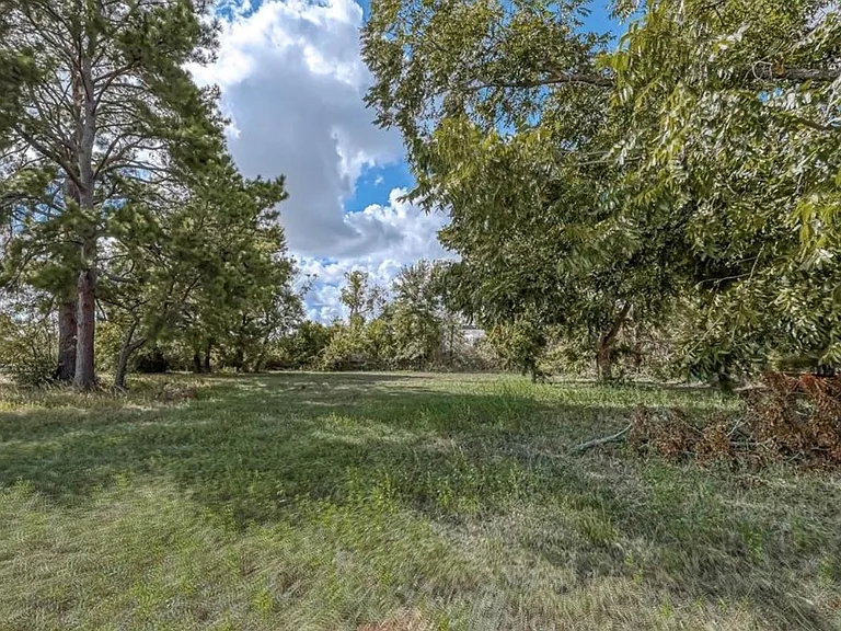 17303 Swansbury Dr — Photo 24
