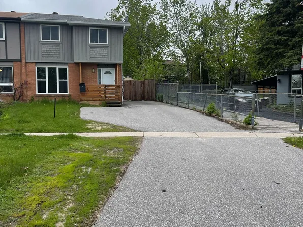 59 Chaucer Cres, Barrie, ON L4N 4T8