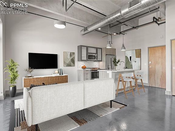 3rd image of 415 E Pikes Peak Ave #405