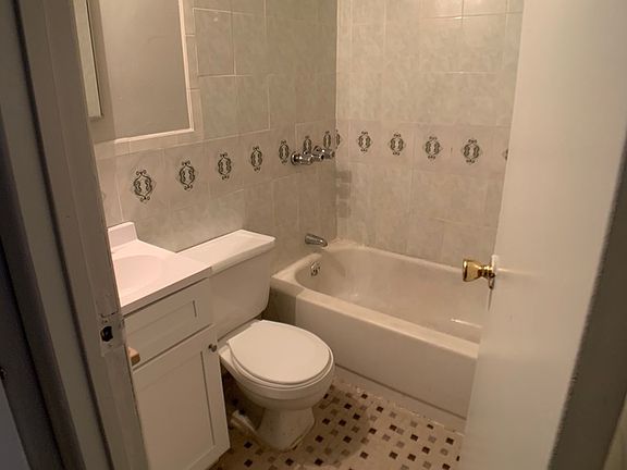 5th image of 355 Linden St #3B