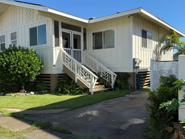 55-121 Poohaili St, Laie, HI 96762