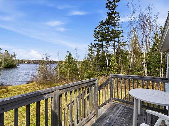 4th image of 268 Yoho Lake Rd