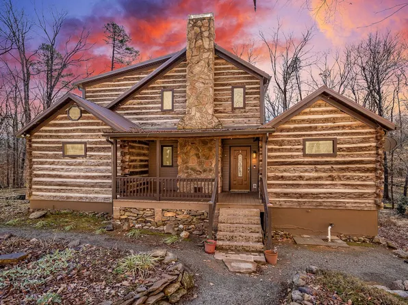871 Driftwood Dr, Graham, NC 27253