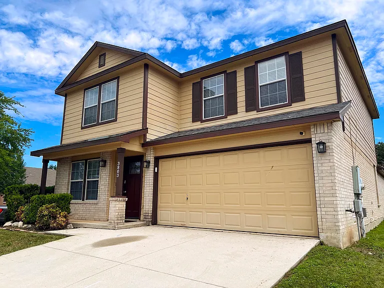 3803 Ponderosa Bnd — Photo 2