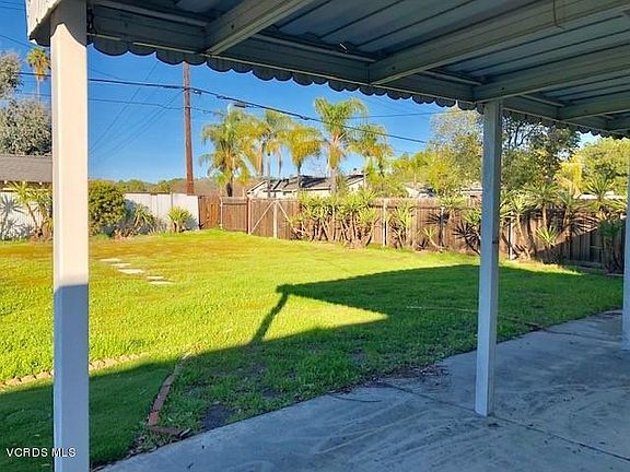 5th image of 887 E Avenida De Las Flores