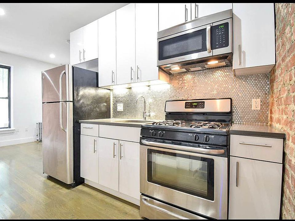 1st image of 125 Sterling St APT 2